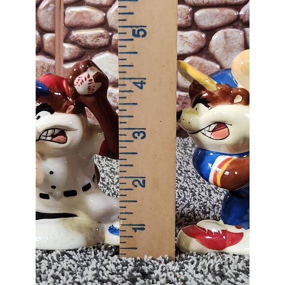 Looney Tunes Tasmanian Devil Salt and Pepper - Picture 12 of 12